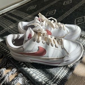 Nike Court Legacy Platform